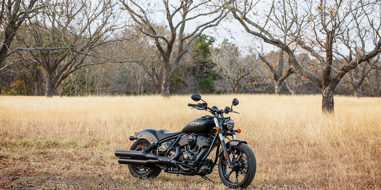 Indian® Motorcycle - Nippon -: Chief Dark Horse